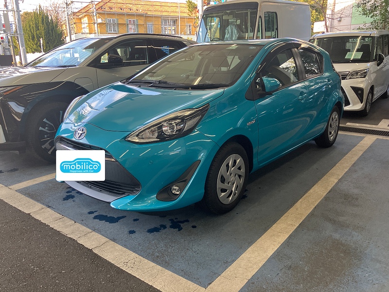 トヨタ アクア G