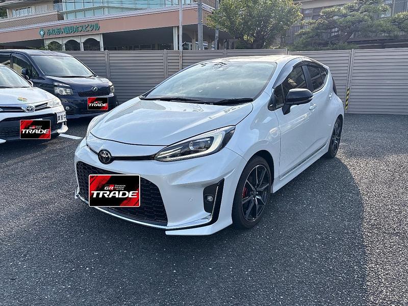トヨタ アクア S（2018年・1.0万km・ホワイト系）の中古車情報 | 個人