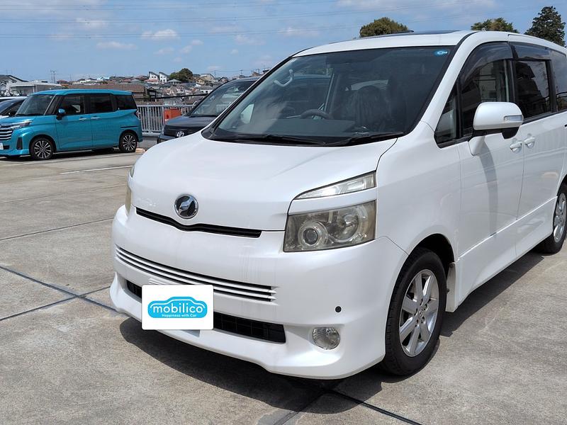トヨタ ヴォクシー ZS