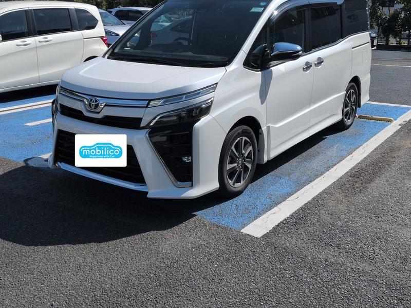 トヨタ ヴォクシー ZS 煌III