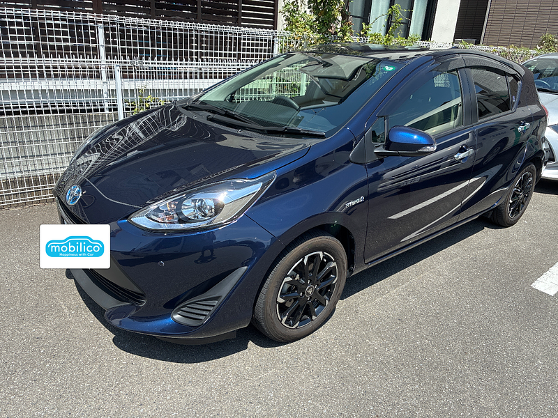 トヨタ アクア Sスタイルブラック