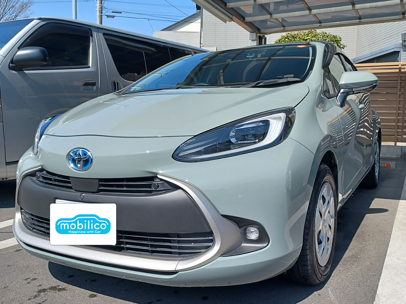 トヨタ アクア G