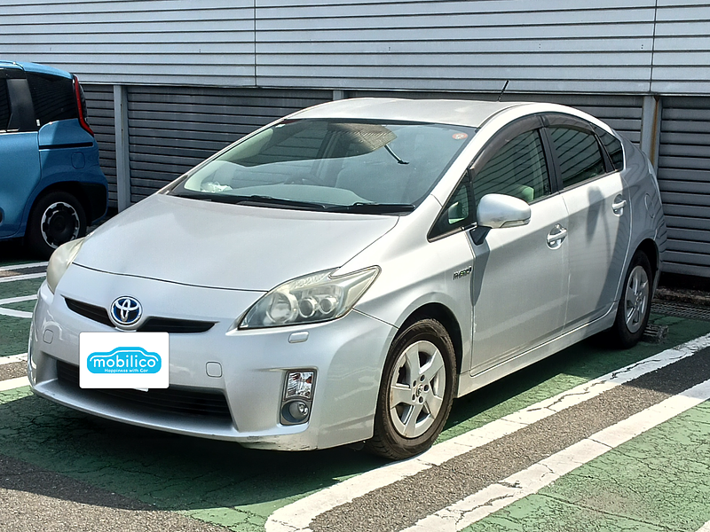 トヨタ プリウス S LEDエディション