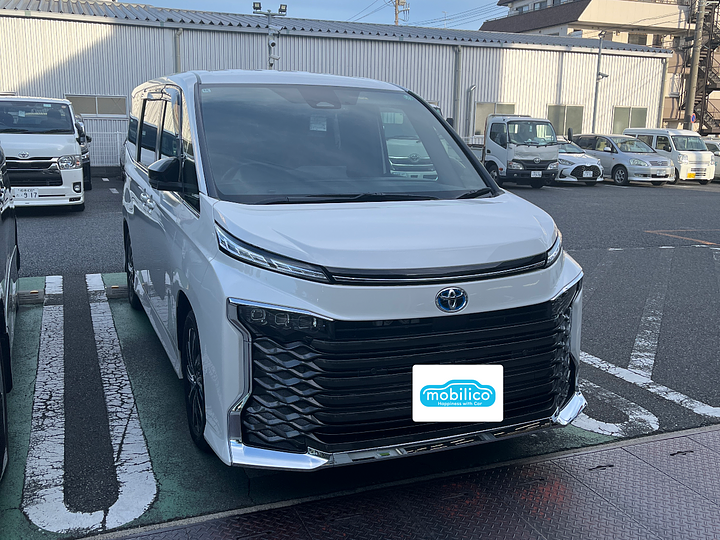 トヨタ ヴォクシー ハイブリッドS-Z（2024年・0.5万km・ホワイト