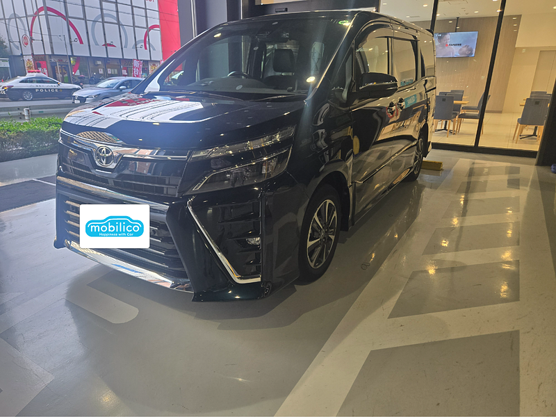 トヨタ ヴォクシー ZS 煌III