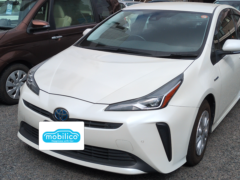 トヨタ プリウス S