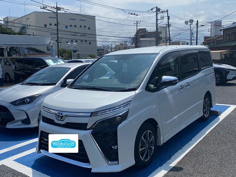 トヨタ ヴォクシー ZS 煌III