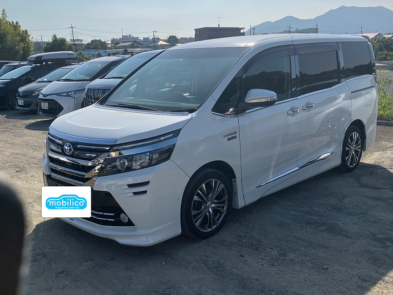 トヨタ ヴォクシー ハイブリッドV