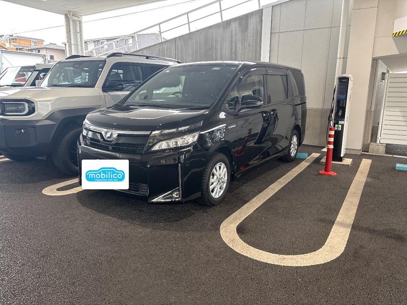 トヨタ ヴォクシー ハイブリッドV