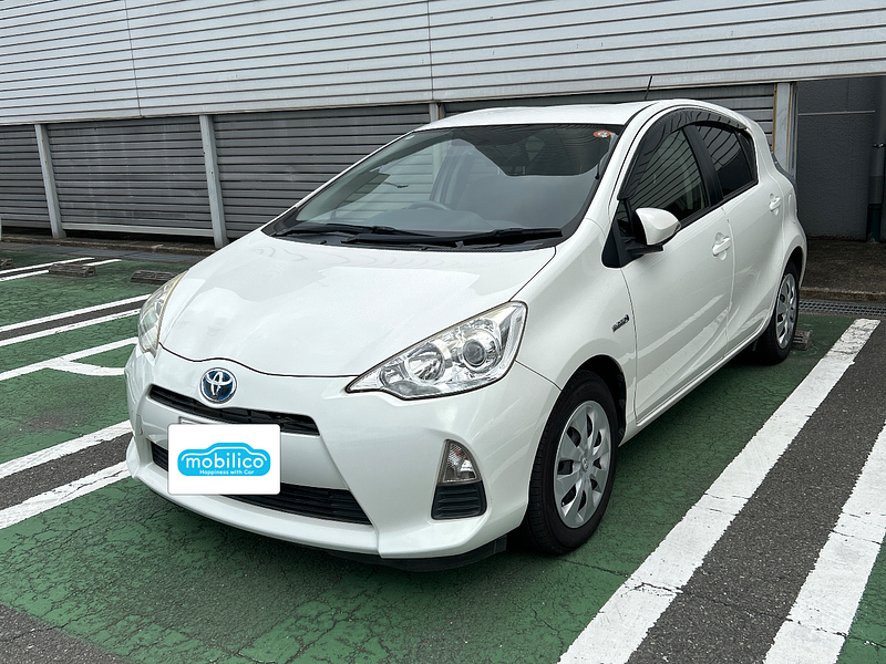 トヨタ アクア G