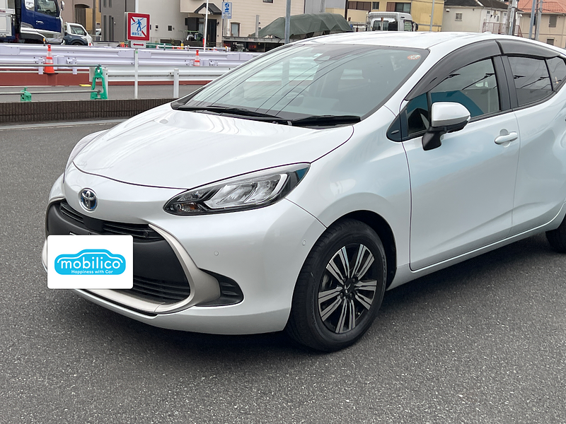 トヨタ アクア G