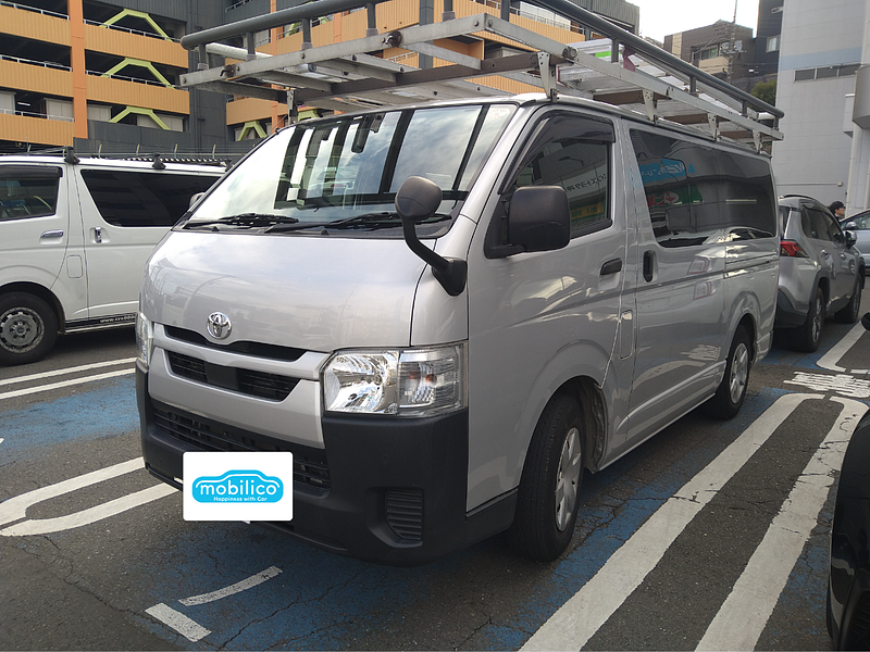 トヨタ ハイエースバン DX