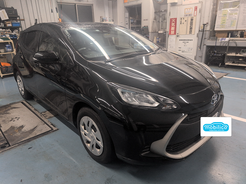 トヨタ アクア G