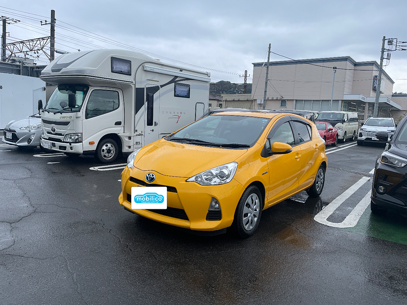 トヨタ アクア G