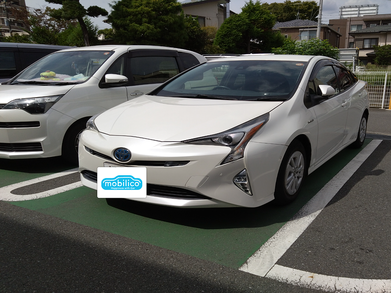 トヨタ プリウス Sセーフティプラス