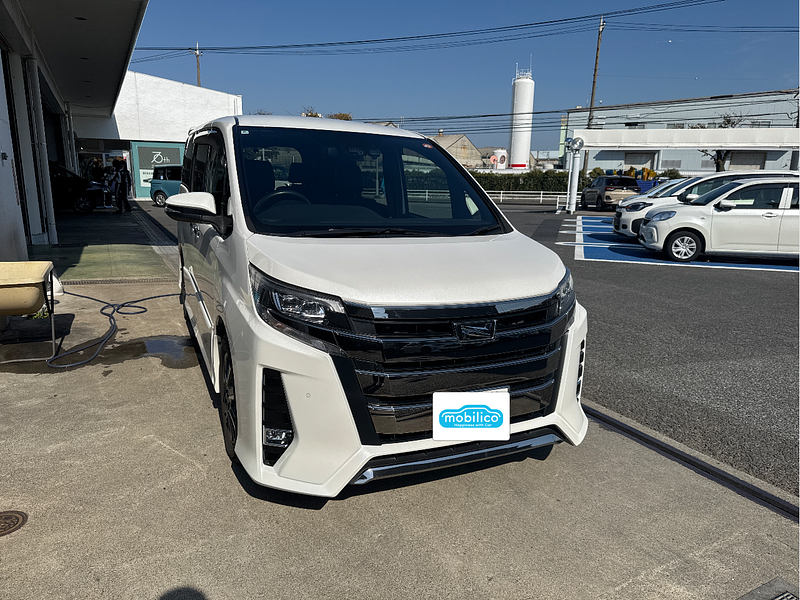 トヨタ ノア Si ダブルバイビーII