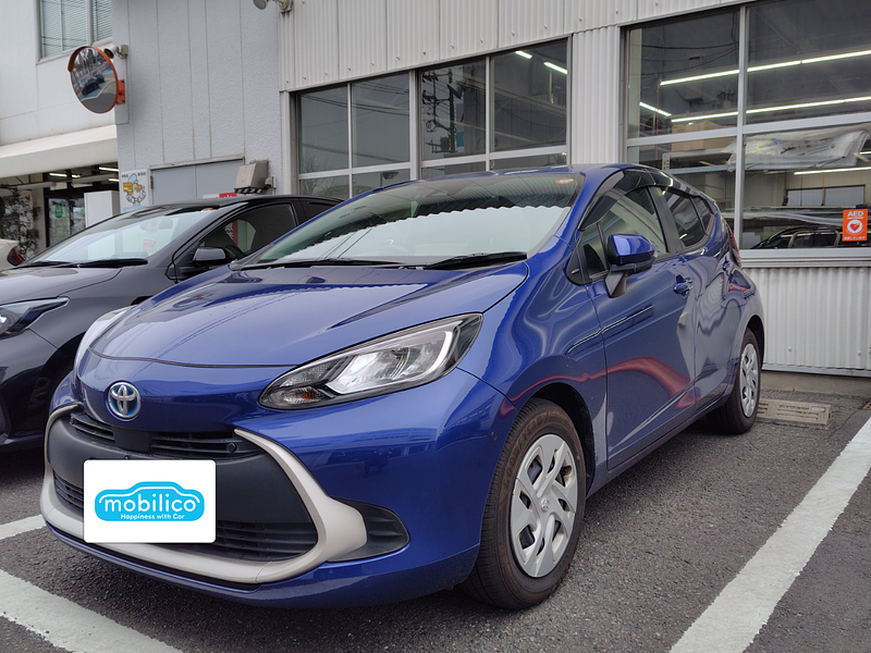 トヨタ アクア G