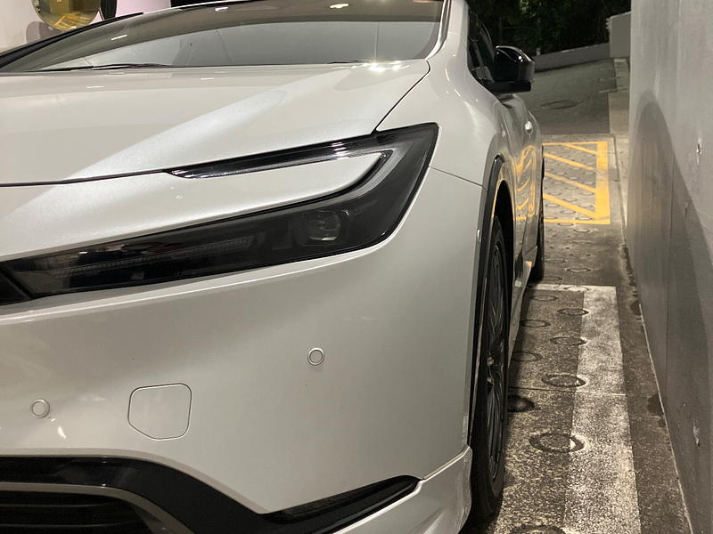 トヨタ プリウス Z