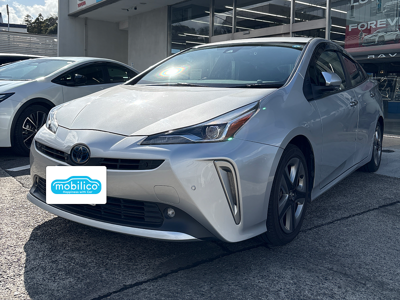 トヨタ プリウス Sツーリングセレクション