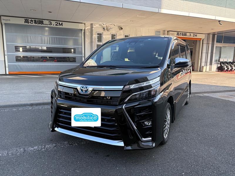 トヨタ ヴォクシー ハイブリッドZS 煌III