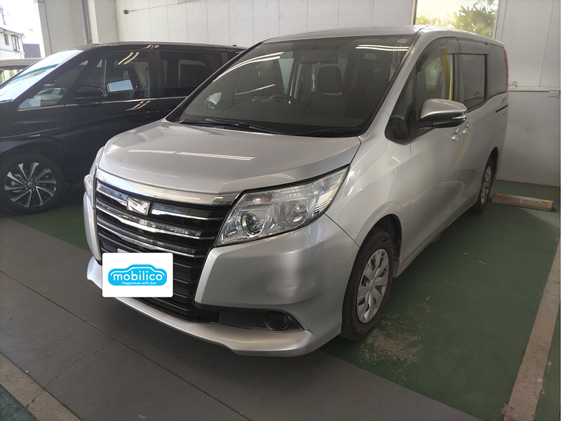 トヨタ ノア X Vパッケージ