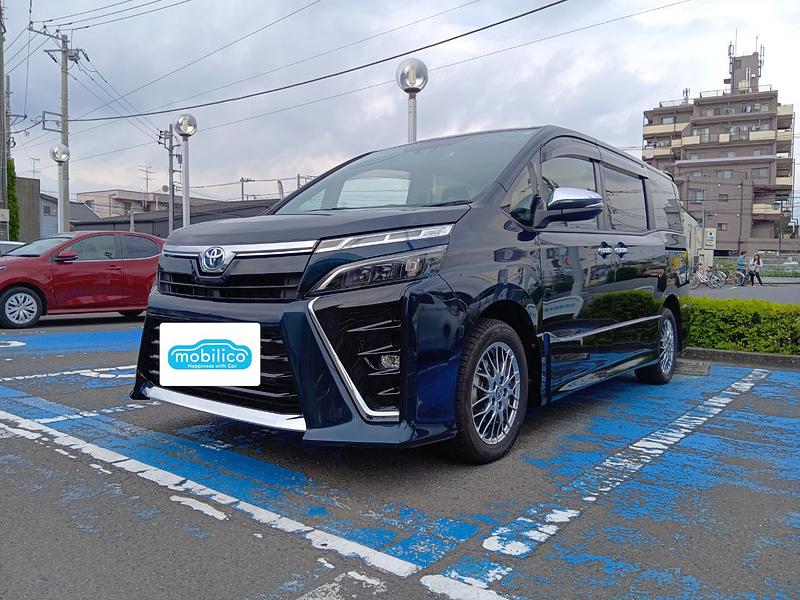 トヨタ ヴォクシー ハイブリッドZS 煌III