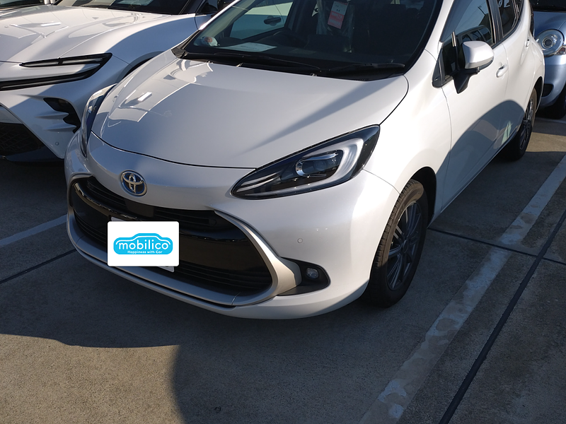 トヨタ アクア Z