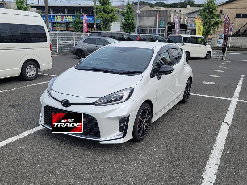 トヨタ アクア GRスポーツ