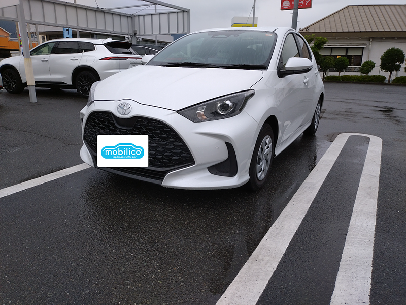 トヨタ ヤリス X