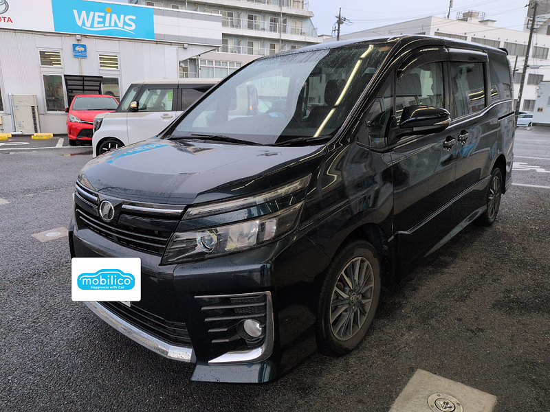 トヨタ ヴォクシー ZS