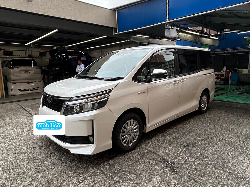 トヨタ ヴォクシー ハイブリッドV