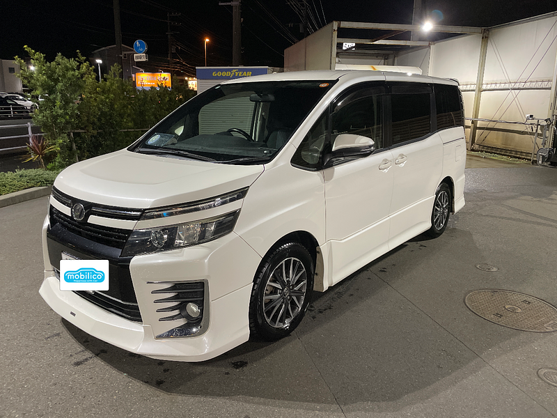 トヨタ ヴォクシー ZS