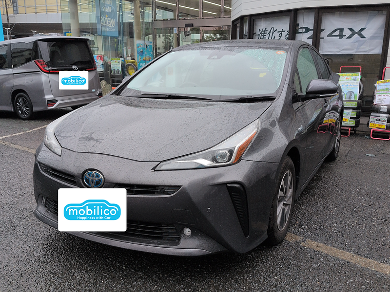 トヨタ プリウス A