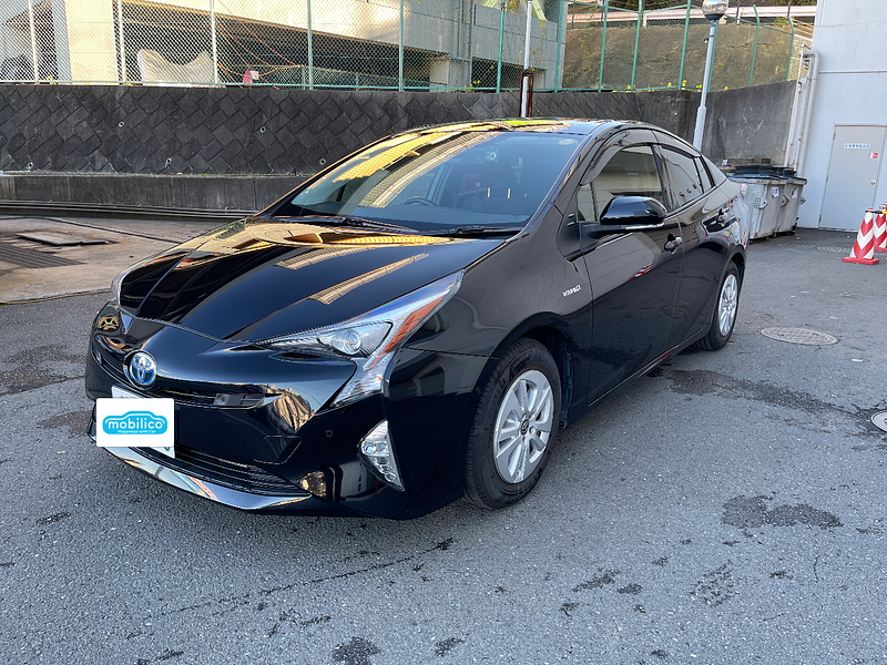 トヨタ プリウス Sセーフティプラス