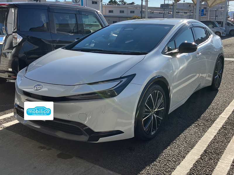 トヨタ プリウス Z