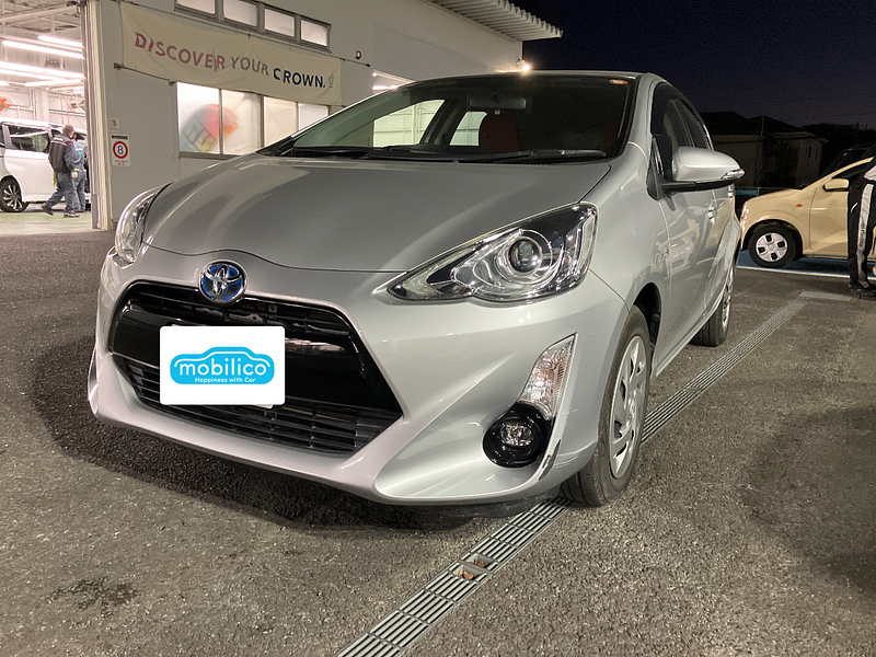 トヨタ アクア S