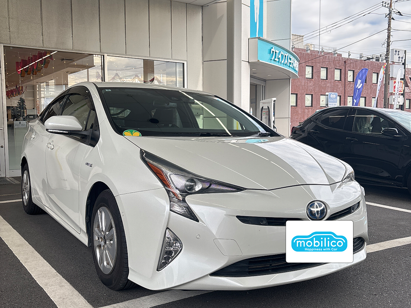 トヨタ プリウス Sセーフティプラス