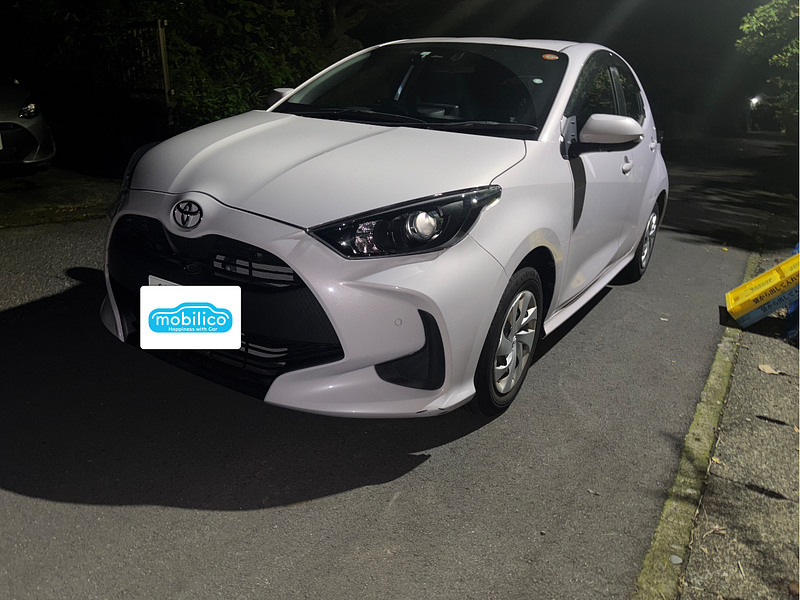 トヨタ ヤリス X