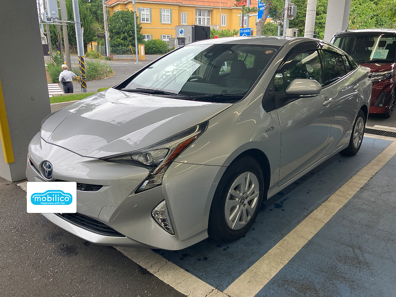 トヨタ プリウス Sセーフティプラス