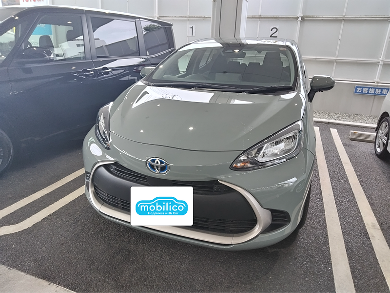 トヨタ アクア G