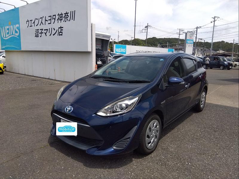 トヨタ アクア Sスタイルブラック