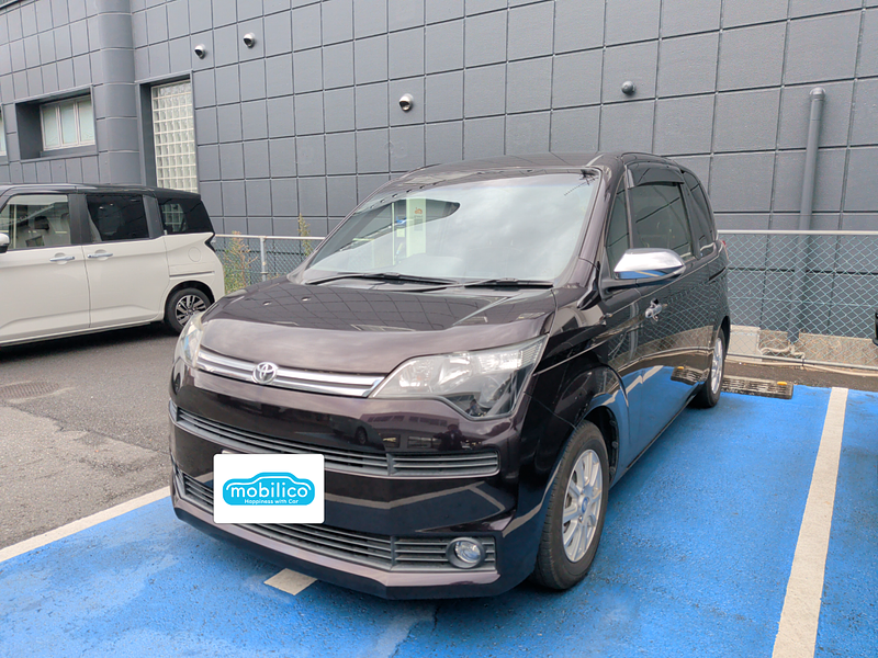 トヨタ スペイド F クイーン