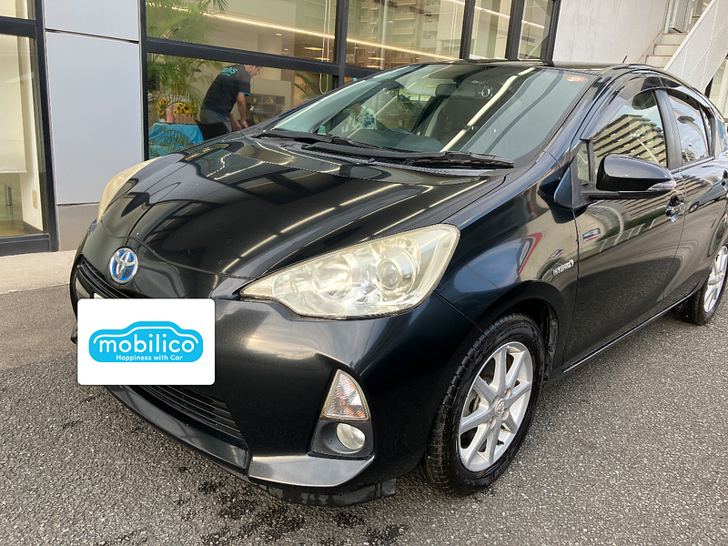 トヨタ アクア Gブラックソフトレザーセレクション