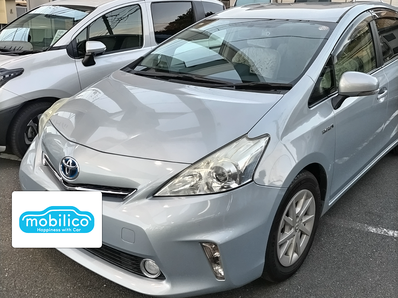 トヨタ プリウスα S