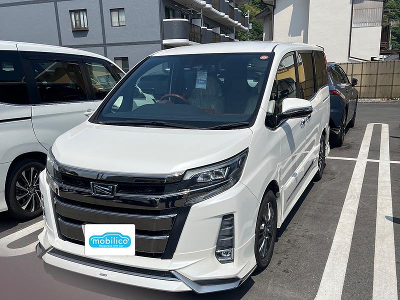 トヨタ ノア Si