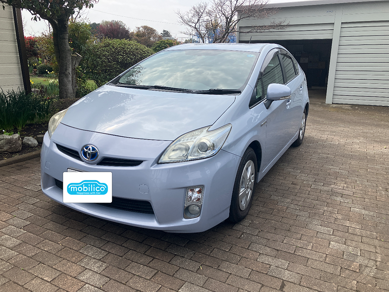 トヨタ プリウス S